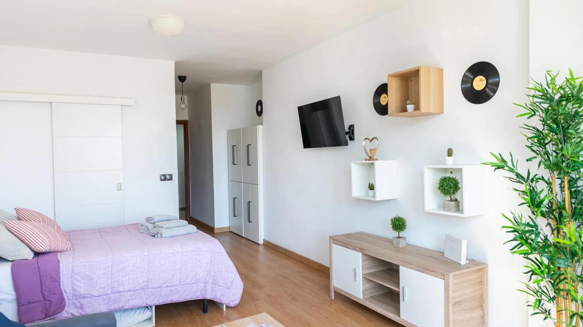 Vis6 - Nuevo, Reformado, Centro De Torremolinos, Playa A 850 Metros, Wifi, Vistas A La Ciudad Apartment 0*, Torremolinos